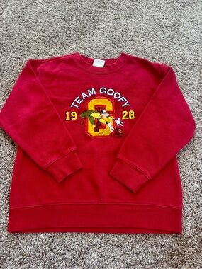 Kids vintage Disney store Team Goofy football  Red Graphic crew neck Sweatshirt